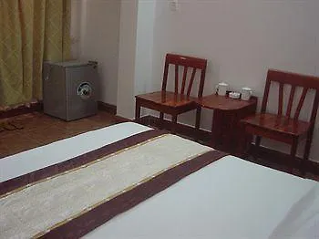 Huong Duy Hotel Da Nang 0*,  Vietnam